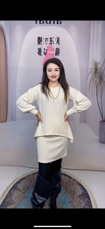 2025年最新款两件套（meng koz )