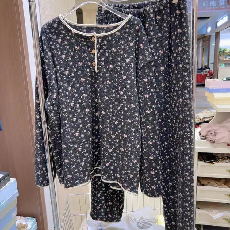 秋冬新款圆领云舒绒甜美卡通减龄大码女睡衣家居服套装