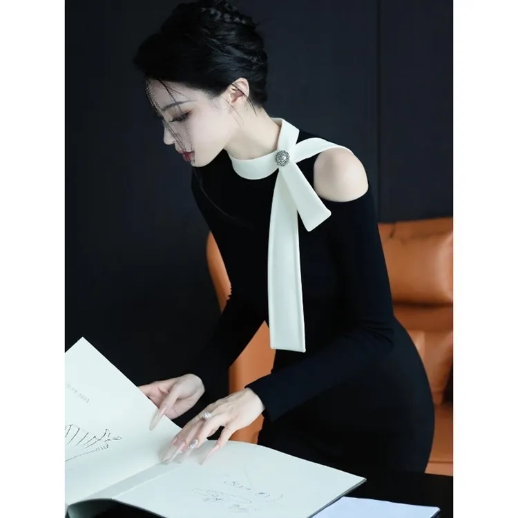 秋冬法式小资设计感上衣重要场合独特漂亮轻奢高级感黑色露肩衬衫