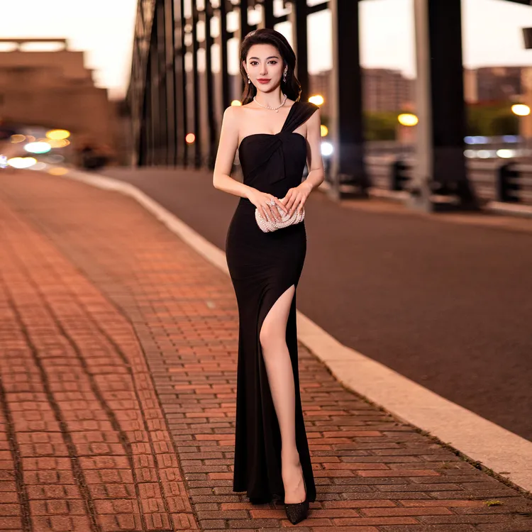 黑色晚礼服女2025新款高级感气质鱼尾开叉主持人轻奢小众高端宴会