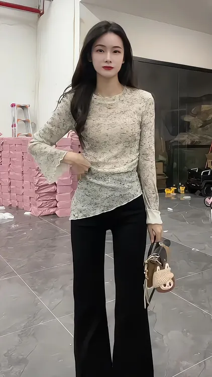 弹力不规则底边小衫法式修身圆领上衣碎花设计感长袖T恤打底衫女
