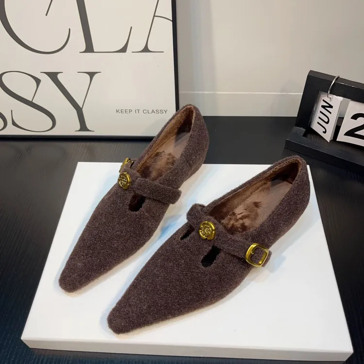 【小咪】加绒保暖毛毛鞋法式复古尖头浅口单鞋一脚蹬平底玛丽珍鞋