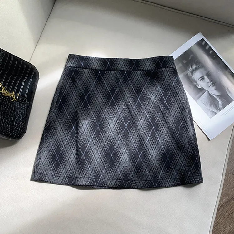 【南油溪溪】秋冬氛围感格纹短裙女复古气质时尚百搭半身裙802097