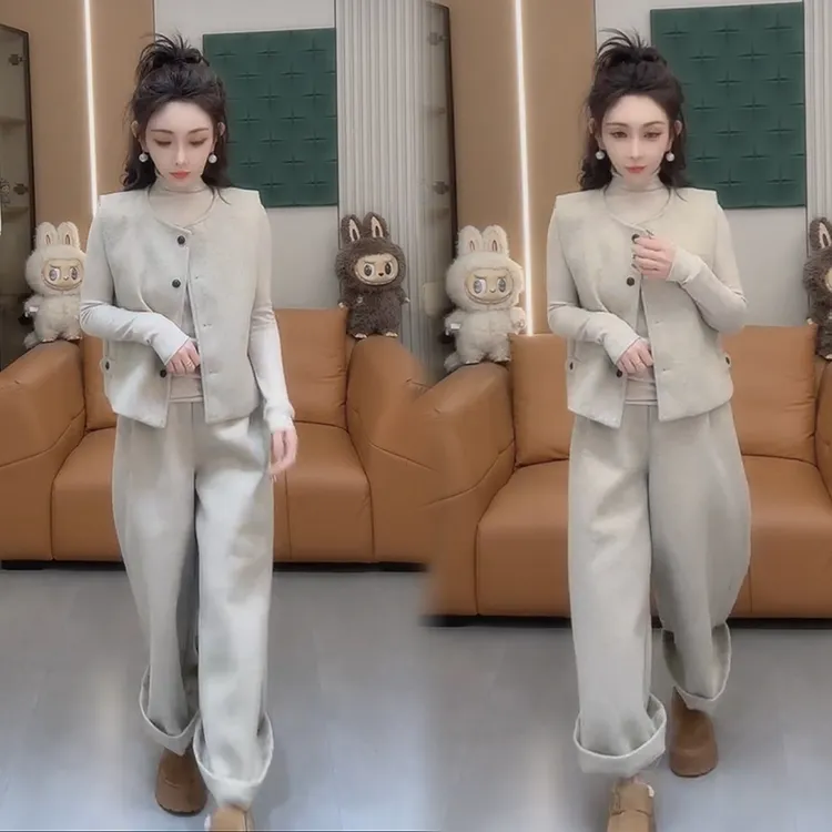 2025秋冬新款时尚显瘦气质网红高档套装女高级百搭宽松大码三件套