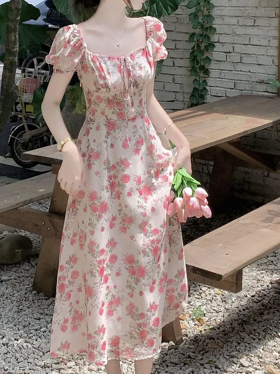 荷叶边碎花雪纺连衣裙女2025夏款修身显瘦性感垂感印花吊带长裙子