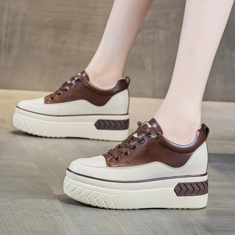 真皮厚底松糕鞋女款2025爆款小个子内增高女鞋8cm免系带休闲板鞋