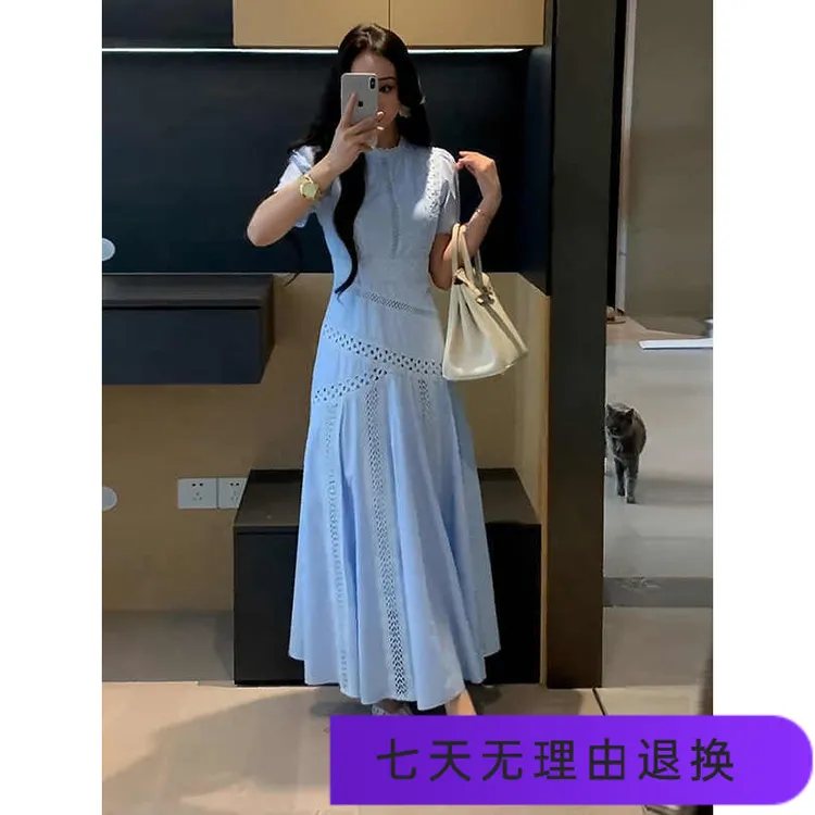 哥弟阿玛施正大码女装高级感镂空刺绣圆领连衣裙夏季新款胖mm收