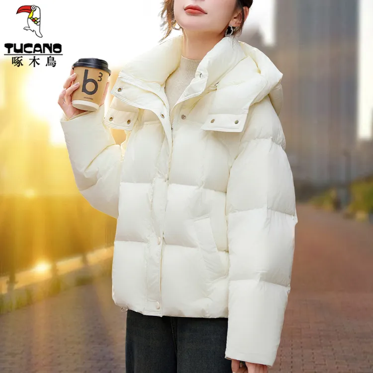 啄木鸟短款羽绒服女冬季2025年新款时髦洋气连帽上衣加厚保暖外套