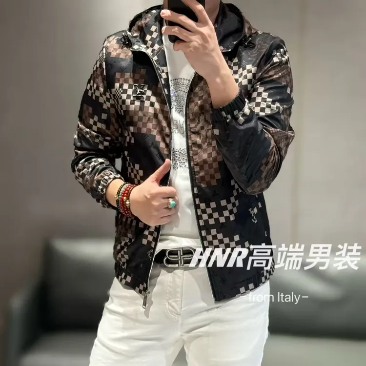 高端经典老花棋盘格纹拉链连帽春款小夹克5255