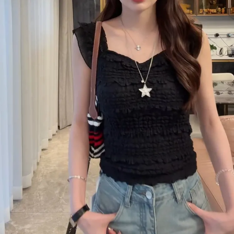 恋爱告急～夏季甜美蕾丝边吊带背心上衣LK2504059