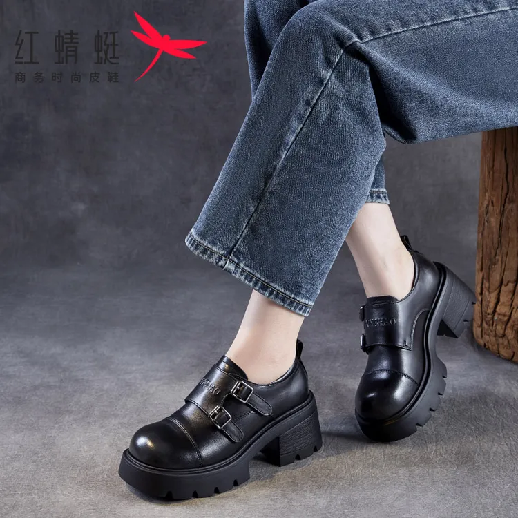 红蜻蜓乐福鞋2025年秋季新款双搭扣设计头层牛皮厚底女士小皮鞋
