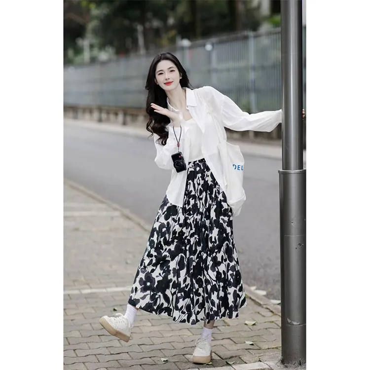 法式清纯风碎花高级感连衣裙女2025春新款古风设计感裙子衬衫套装