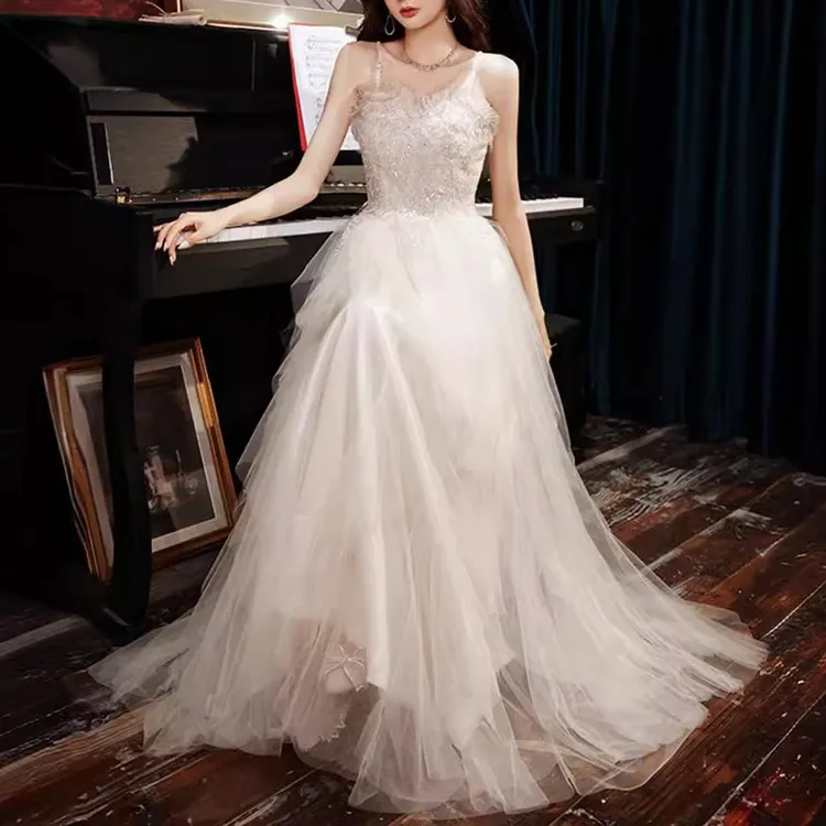 吊带晚礼服女2025新款高端轻奢气质高级感生日宴会主持人名媛年会