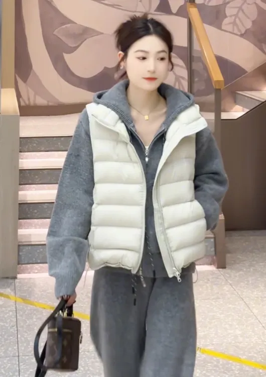 立领排骨抽绳马甲女2025新款巨好看短款高级感时尚潮外穿背心外套