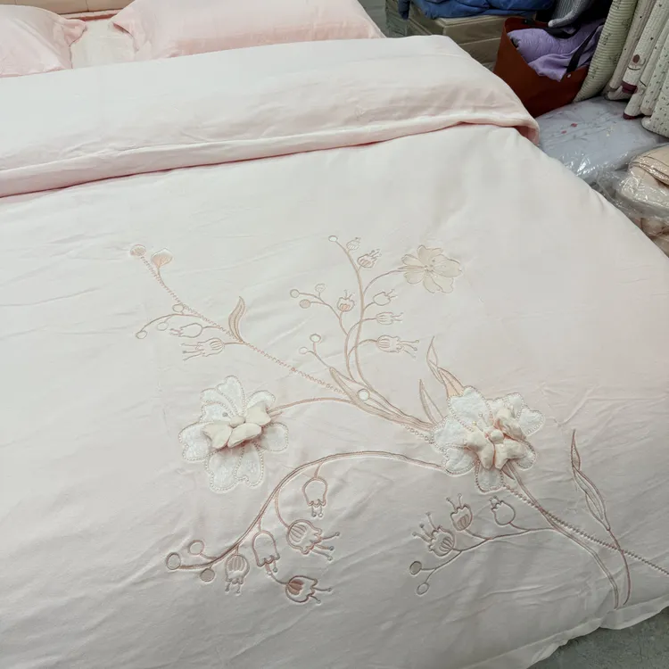 满满爱家纺 250克云貂绒牛奶绒床盖四件套不然被不静电