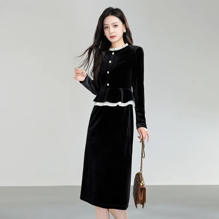黑色丝绒连衣裙女气质正式场合端庄大气通勤宴会日常裙子秋冬新款