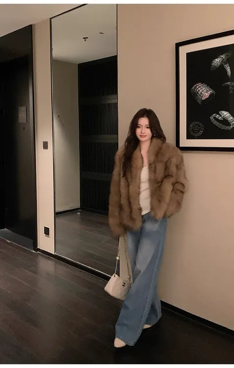 狐狸毛皮草外套短款年轻款2025年秋冬季新款时尚小立领女装皮草