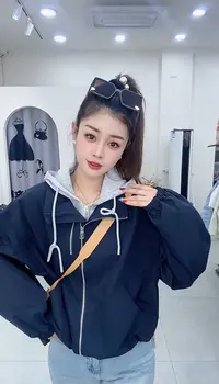 炫彩阁2526【假两件时尚带帽休闲外套】