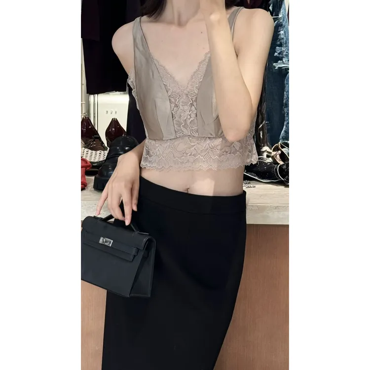《自信放光芒》秋款250029拼蕾丝吊带女士软骨防下垂性感美背时尚