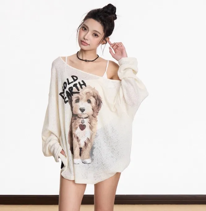 慵懒风辣妹斜肩长袖T恤女2025夏季新款印花宽松中长款薄款罩衫ins