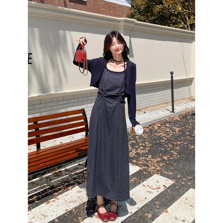 可盐可甜格纹掐腰吊带连衣裙开衫套装两件套女2025春秋新款复古风