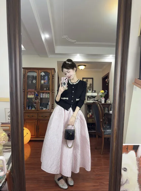 2025秋季新款黑色小香风千金风针织开衫上衣搭配半身裙气质两件套