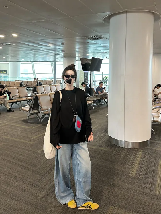 2025夏季新款韩系简约黑色慵懒风百搭长袖上衣高腰显瘦牛仔裤女