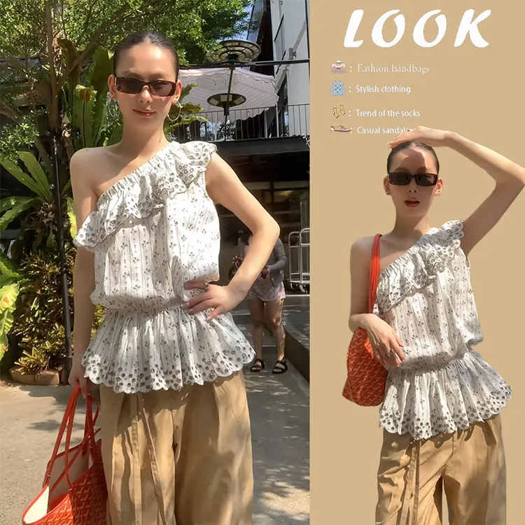 2025新款早春穿搭洋气百搭显瘦设计感独特荷叶边斜肩长袖碎花上衣