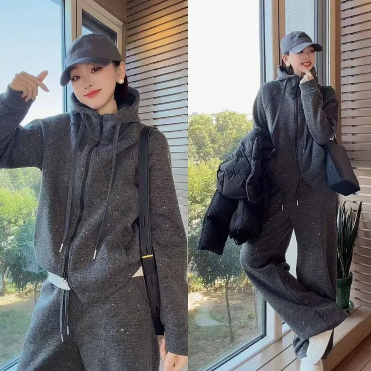 加绒大码套装胖mm冬季亮闪瑜伽帽子上衣裤子显瘦两件套