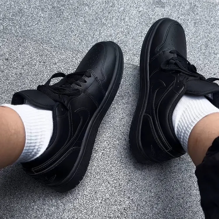 NIKE耐克Jordan男子AIR JORDAN 1 LOW休闲鞋553558-093