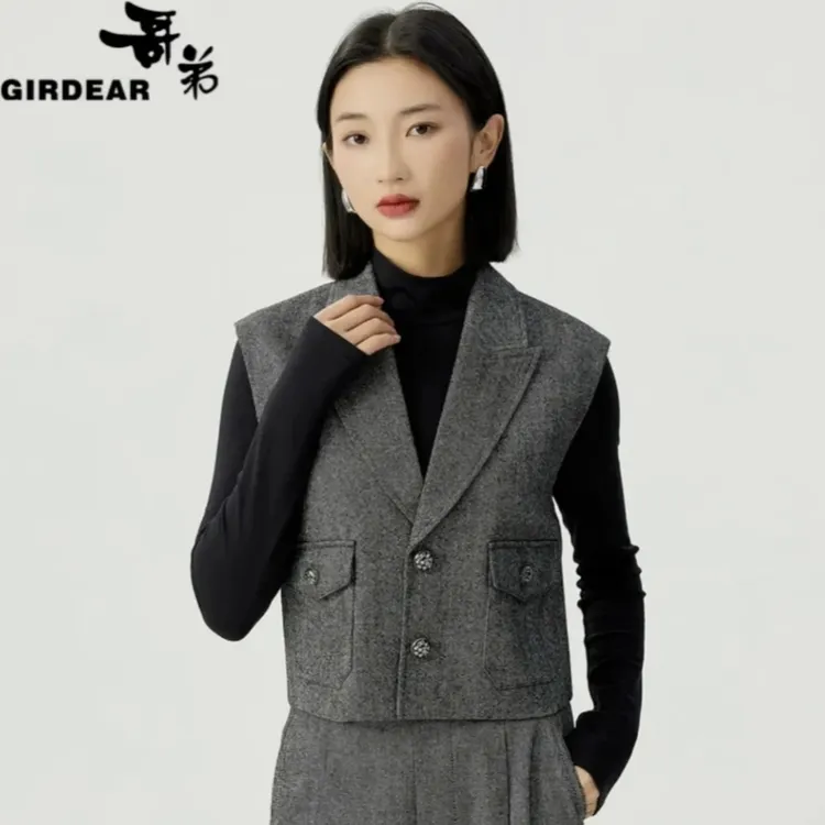 GIRDEAR/哥弟短款气质时尚翻领双口袋老钱风无袖哥弟女装1400748