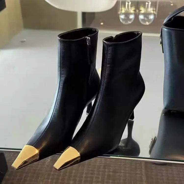 粗跟百搭高跟方头冬季黑色粗跟靴子侧拉链短靴尖头细跟秋冬女靴