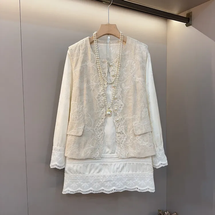 复古重工刺绣工艺时尚国风马甲微胖大码女装百搭早春马甲套装