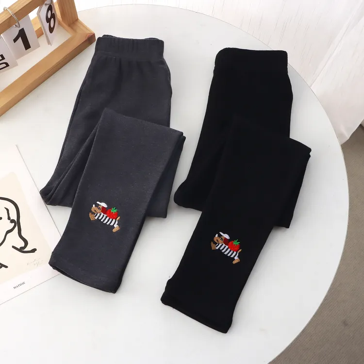 儿童打底裤春秋季2025新款洋气女童裤子外穿中大童休闲裤保暖秋裤