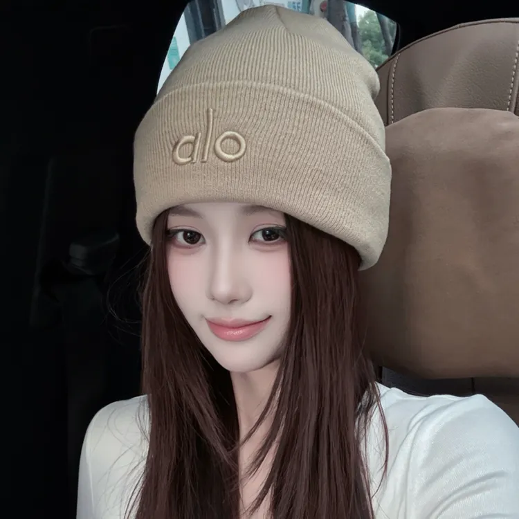 新款字母刺绣潮牌毛线帽欧美保暖冷帽男女时尚情侣百搭针织帽