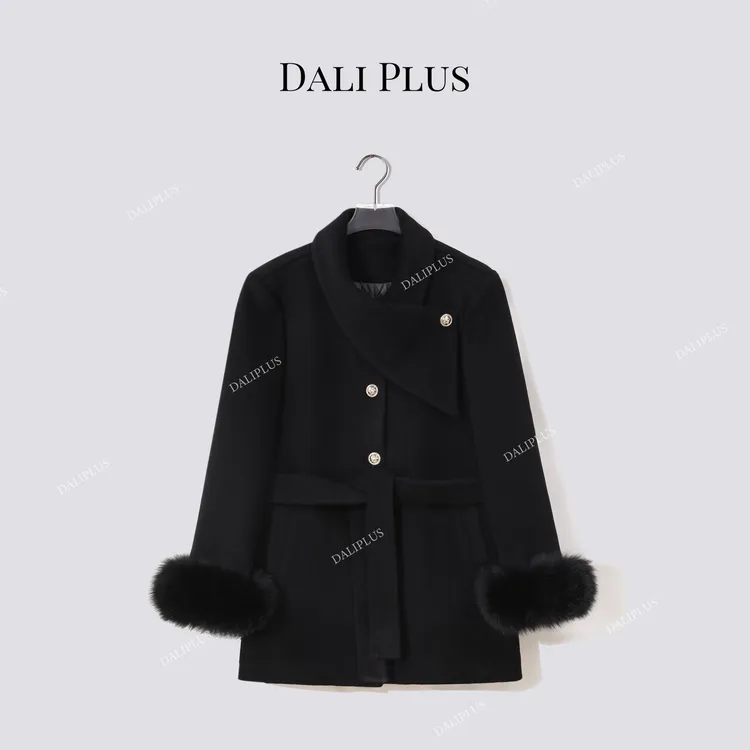 DALI PLUS围巾领100羊毛呢子95白鹅绒”狐狸毛战袍羽绒服D5SS7333
