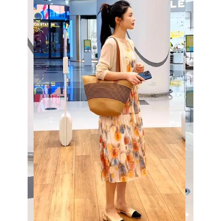 2025超火时尚冰丝蝙蝠袖针织开衫内搭吊带连衣裙子夏季两件套装女