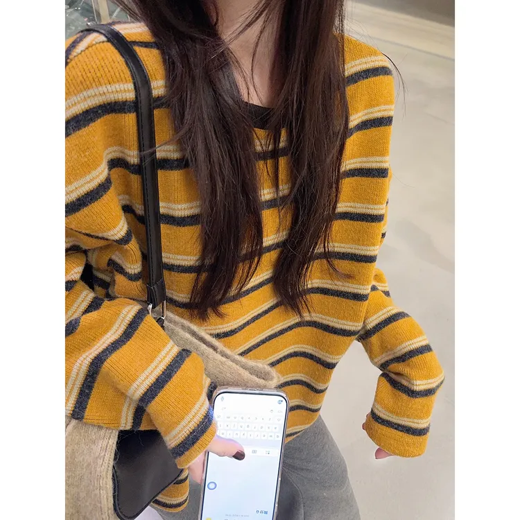 冬季宽松oversize磨毛绒松弛感条纹打底衫女撞色长袖内搭t恤上衣