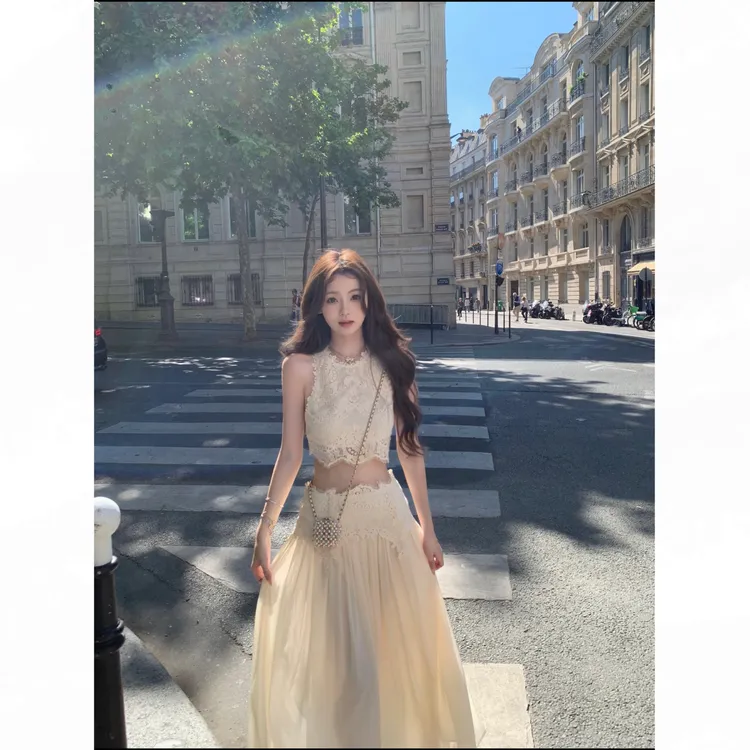 你的懒懒llan卢浮幻境优雅甜美精致睫毛蕾丝上衣+长裙度假套装女