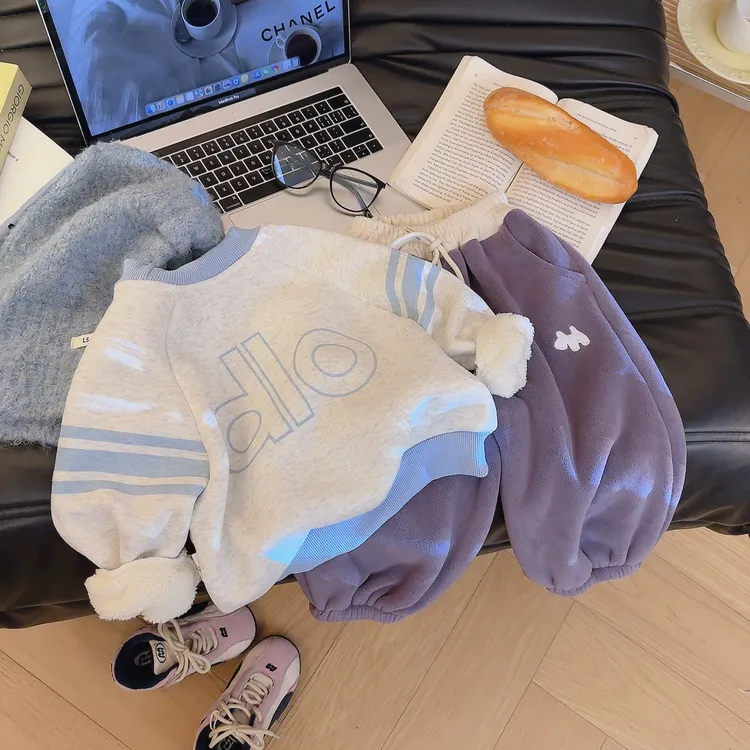 加绒/不加绒韩版男女宝同款卫衣儿童秋季新款百搭卫衣i刺绣打底衫