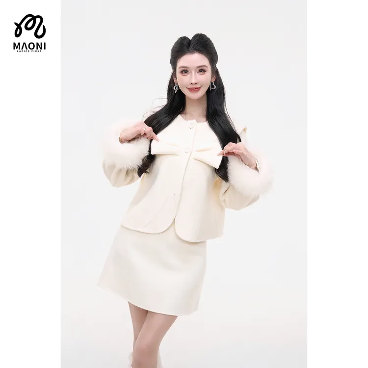 毛妮LADIESFIRST可拆卸毛袖外套+半裙套装女秋冬新款两件套L2540