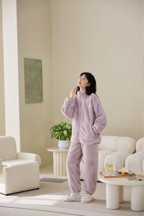 情侣可外穿舒棉绒家居服套装胸标拉链款K001