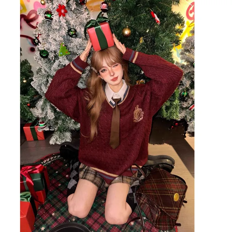 迪士尼圣诞节穿搭红色针织毛衣美式学院风jk制服新年战袍秋冬套装