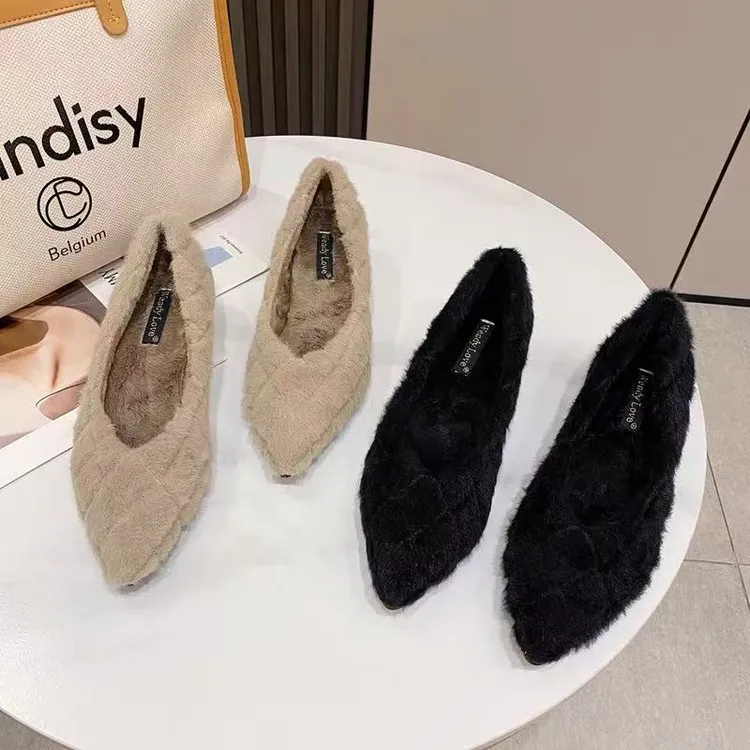 网红毛毛鞋外穿女秋冬2025新款韩版百搭低跟单鞋软底尖头棉鞋加绒