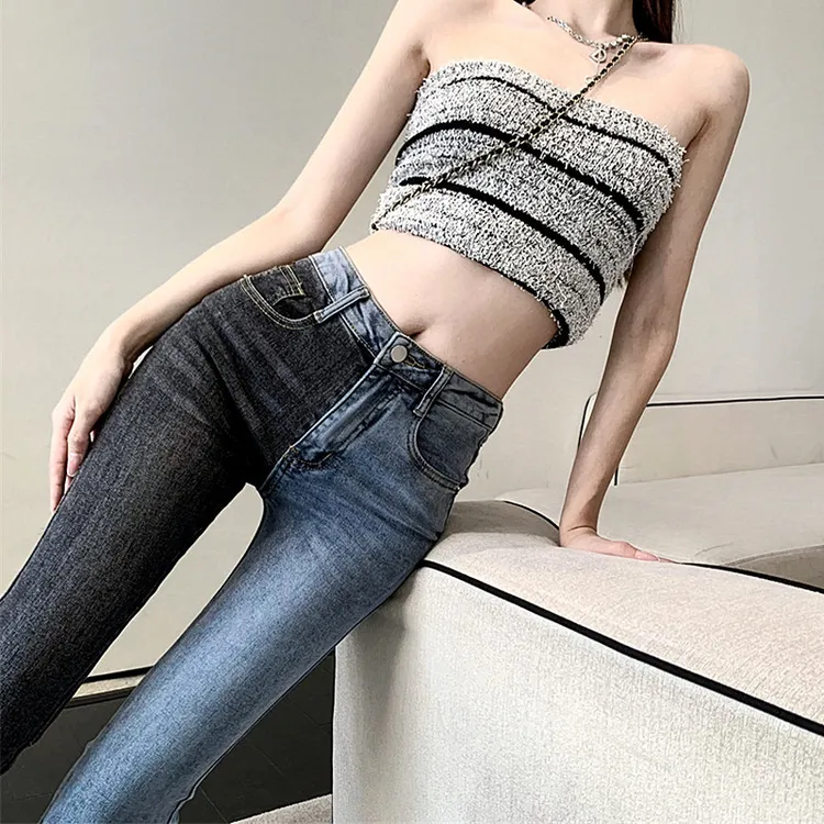 撞色拼接牛仔裤女秋冬2024年新款高腰紧身显瘦拖地长裤微喇叭裤子