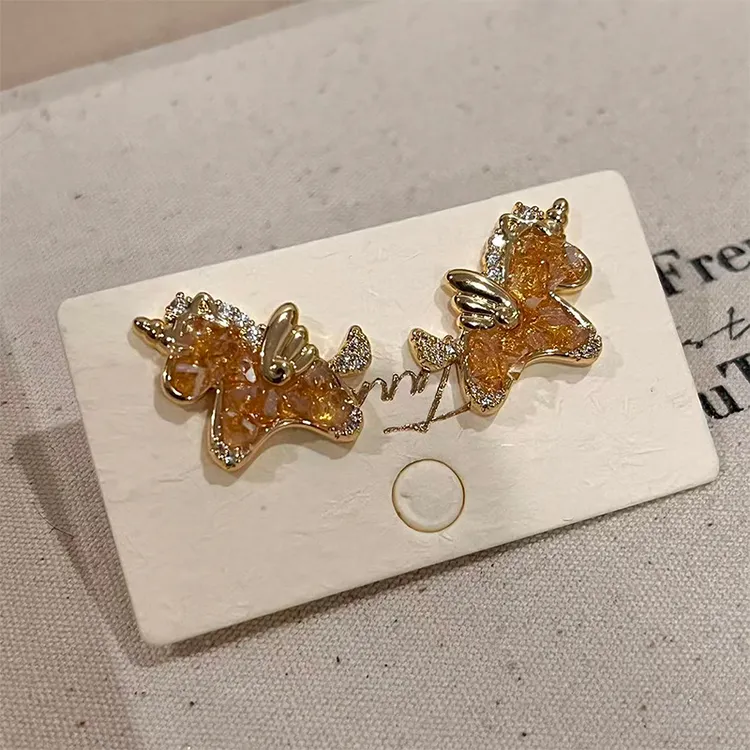 铜合金仿水晶耳饰 轻奢高级感独角兽耳环女小众设计独特耳钉7389