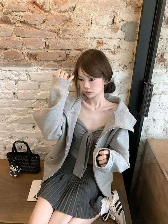 2025秋季新款韩系拉链连帽卫衣慵懒外套绑带抹胸背心半身裙三件套
