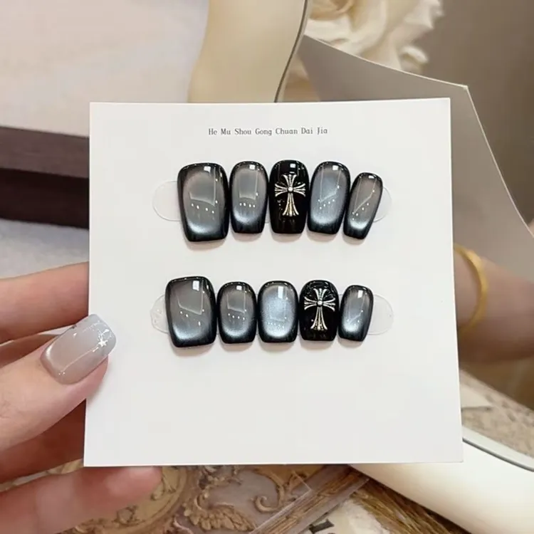 【酷黑克罗心】纯手工穿戴甲黑色猫眼显白简约大气高级百搭美甲