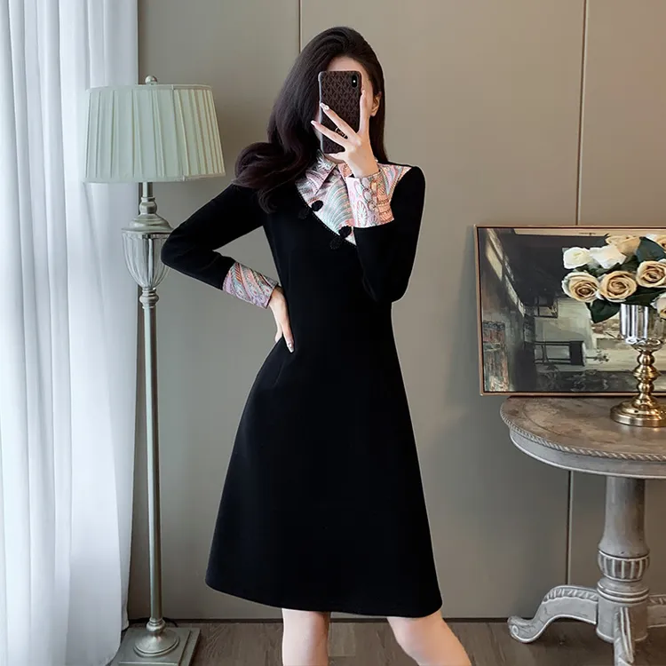 2024新款女装高级感超好看气质时尚高端精致黑色新中式国风连衣裙