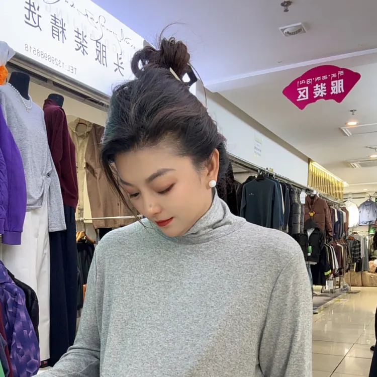 堆堆领宽松打底衫
